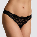 Effortless Lace Thong Black