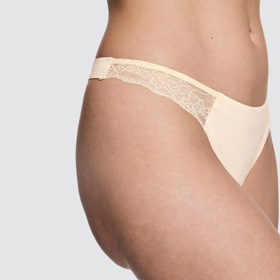 Smooth Fine Lace Thong Sand